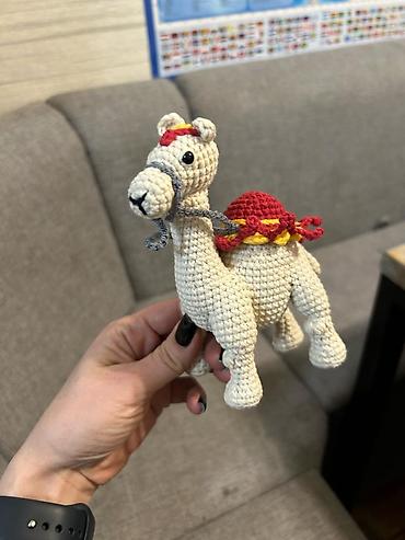 Вышивка: Продаются вязанные куклы, звери, брелки, юрта и флаг ручной работы — 4