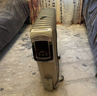 Özü yapışan divar kağızları: GEEPAS radiator tipli elektrikli isidici - Marka/model: GEEPAS (ön