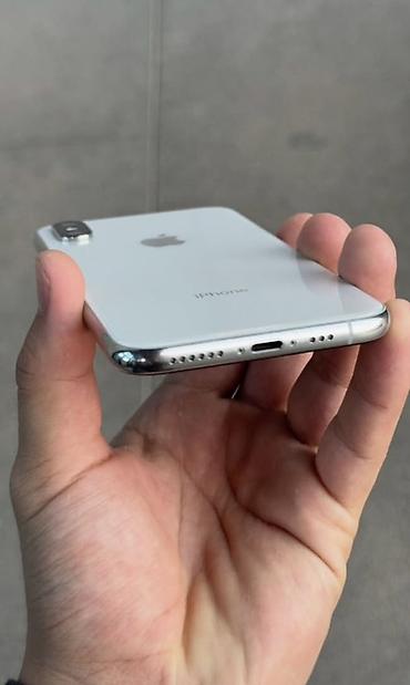 айфон дешевый купить: Apple iPhone X, серебристый - Экран 5.8" Super Retina OLED — 2