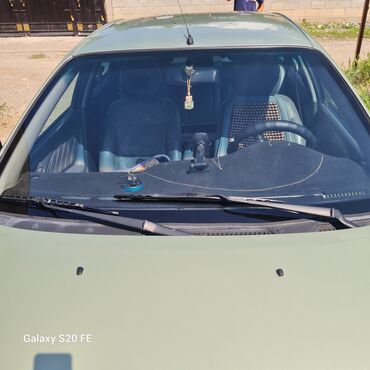 Toyota: Toyota Avensis: 2000 г., 2 л, Механика, Дизель, Хэтчбэк — 8