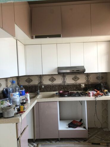 стол письменный: Mətbəx mebel dəsti – müasir dizayn Az işlənmişdir 1.9*2.30 ölçüdə -