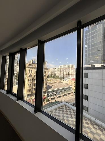 naftalan kiraye ev: Luxen plaza 7 ci mərtəbə. 245 kv gözəl ofis təmirli. Kamunal pulu kv — 8