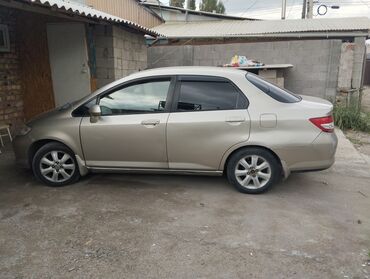 honda fit rs: Honda Fit: 2005 г., 1.5 л, Вариатор, Бензин, Седан