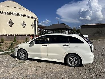 Продажа авто: Honda Stream: 2010 г., 1.8 л, Автомат, Бензин, Минивэн — 3