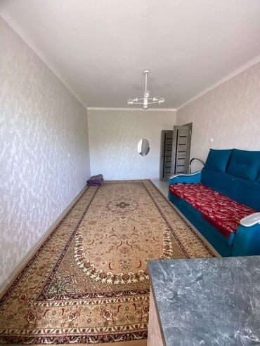 Долгосрочная аренда домов: 30 м², 1 комната, Парковка, Забор, огорожен