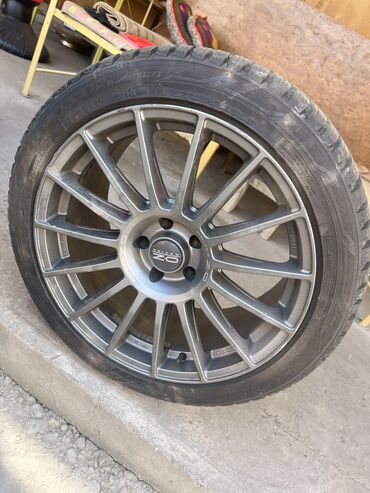 Шины и диски: Зимние шины BMW X6 в идеальном состоянии