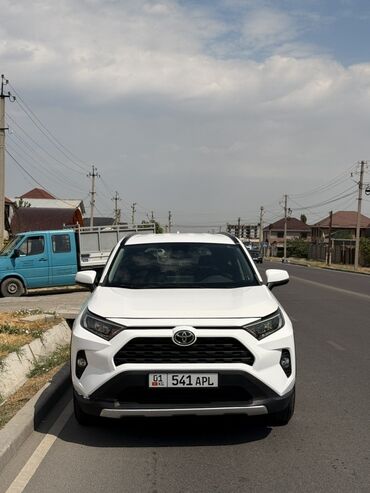 балыкчы автомобиль: Toyota RAV4: 2019 г., 2.5 л, Автоматические, Бензин, Внедорожник