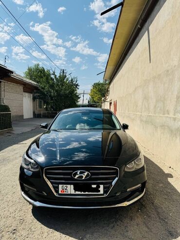 4 вд: Hyundai Grandeur: 2017 г., 2.4 л, Автомат, Бензин, Седан