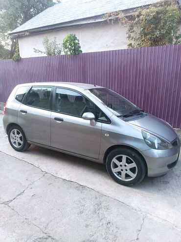 жугули сатам: Honda Jazz: 2004 г., 1.4 л, Автомат, Бензин, Хетчбек