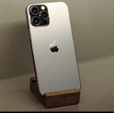 apple 10: IPhone 13 Pro, Б/у, 512 ГБ, Black Titanium, Защитное стекло, Чехол, 80 %