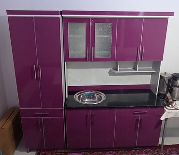 шкаф на кухни: Кухонный гарнитур, Стул, Шкаф, Стол, цвет - Розовый, Б/у