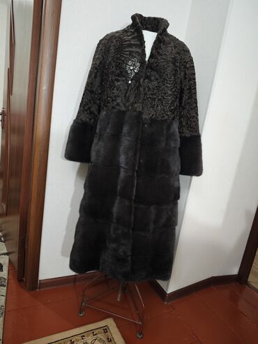 формы чашек бюстгальтера: Шуба, Каракөл, Тизеден, Кытай, 6XL (EU 52)