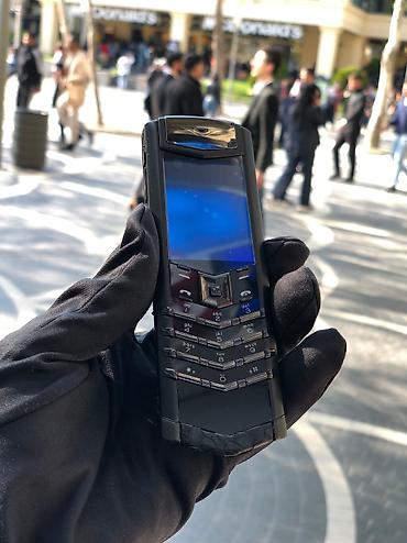 butun telefonlar: Vertu Signature PureBlack Piton Premium Class Kredit Tek Sexsiyyet — 6