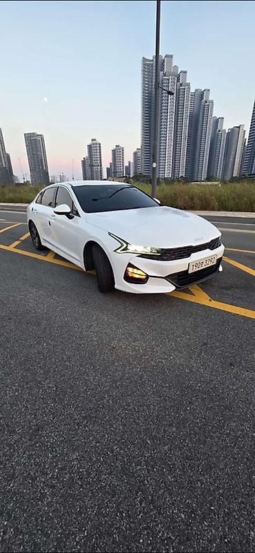 kamry 75: Kia K5: 2022 г., 2 л, Автомат, Газ, Седан — 2