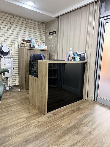 Gözəllik salonu üçün mebel . Tam ela veziyetdedir. Qiymetleri yerinde — 1