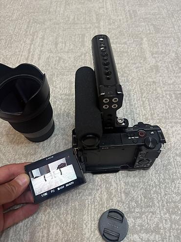 dji fly: Комплект для видеосъёмки на базе Sony ZV‑E10 (4K) Состав: - Камера — 2