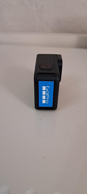əl kamerası: GoPro HERO11 Black action kamera seti Məhsulun tərkibi: - GoPro — 9