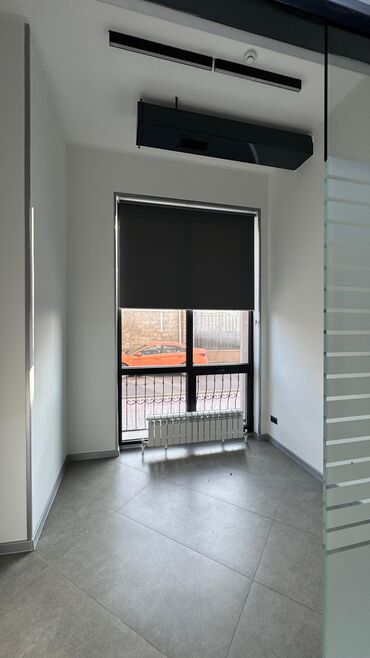 Аренда офисов: Сдаю Аренда офисов, 213 м², В жилом комплексе, С отдельным входом, С отдельным сан узлом, С системой безопасности — 6