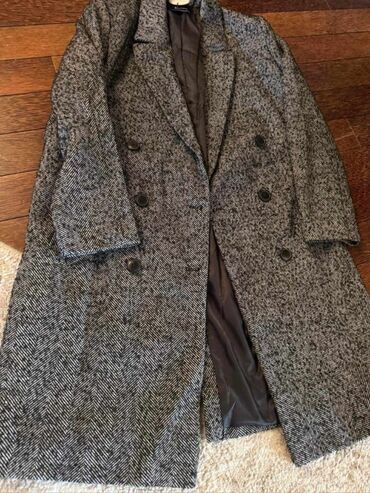 qış paltoları: Palto L (EU 40), XL (EU 42)