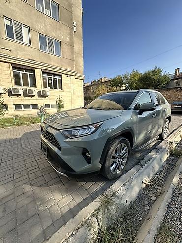 Продажа авто: Toyota RAV4: 2018 г., 2.5 л, Автомат, Бензин, Кроссовер — 3