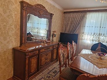 kafe stullari: Klassik üslubda qonaq otağı dəsti Tərkibi: - 1 ədəd iri yemək masası — 2
