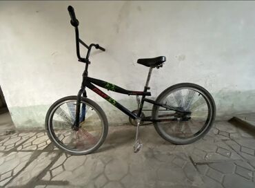 велосипед спортивный: BMX велосипед