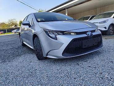 Toyota: Toyota Corolla: 2020 г., 1.8 л, Вариатор, Гибрид, Хэтчбэк — 11