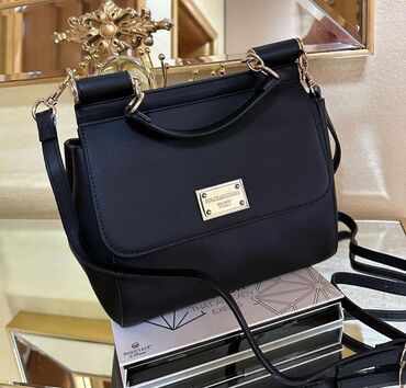 Handbags: DG nova torba. dostupna u crnoj boji. prelepa i