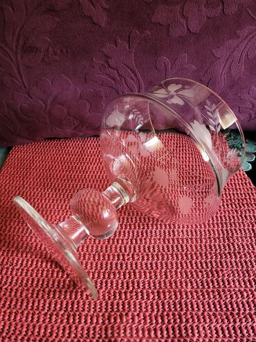 Ostalo posuđe: Casa nova velika kristalna sa gravurom,rucni rad. ceska 70te za na lalafo.rs — 11 Ostalo posuđe: Casa nova velika kristalna sa gravurom,rucni rad. ceska 70te za — 11