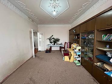 кв джал: 3 комнаты, 69 м², 105 серия, 4 этаж, Старый ремонт — 4