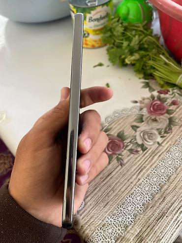 шоткам камера: Samsung Galaxy A73 5G, Б/у, 128 ГБ, цвет - Серый, 2 SIM — 4