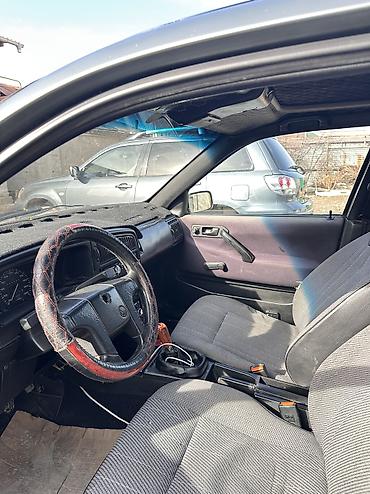 Volkswagen: Volkswagen Passat: 1988 г., 1.8 л, Механика, Бензин — 7