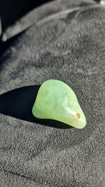 Личные вещи: Xrizopraz (Chrysoprase) – cilalanmış yarı‑qiymətli daş - Növ — 1