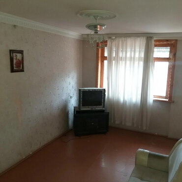 Köhnə tikili: Gəncə, 3 otaqlı, Köhnə tikili, 76 kv. m — 1