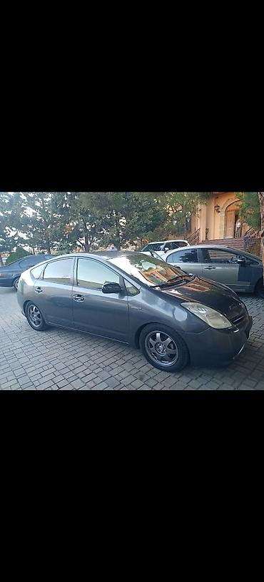 xirdalan prius servis: Surmaya verilir. Gunluk 25 manat. 300 depazit.Tamir,yag deyiwma — 2