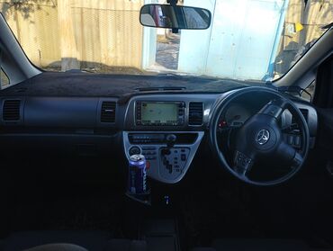 Toyota: Toyota WISH: 1998 г., 2 л, Автомат, Бензин, Кроссовер — 9