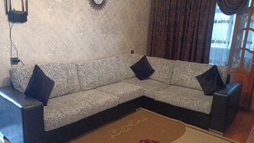 Ofis mebeli: Künc divan, İşlənmiş, Açılmayan, Bazasız, Süni dəri, Çatdırılma yoxdur