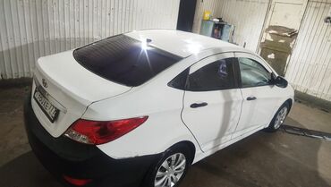 Hyundai: Hyundai Solaris: 2011 г., 1.6 л, Автомат, Бензин, Седан