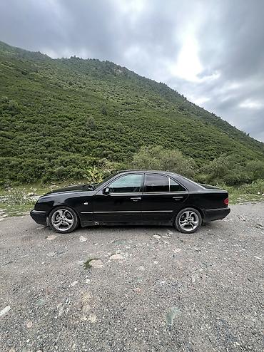 124 купе: Mercedes-Benz E-Class: 1998 г., 3.2 л, Автомат, Бензин, Седан — 5
