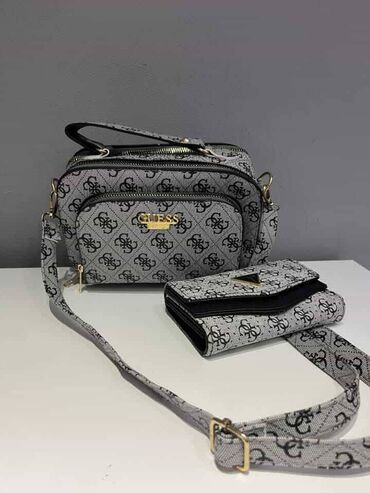 Torbe: Guess torba NOVO

Novo
Replika

fb Moja Kupovina 1 — 5