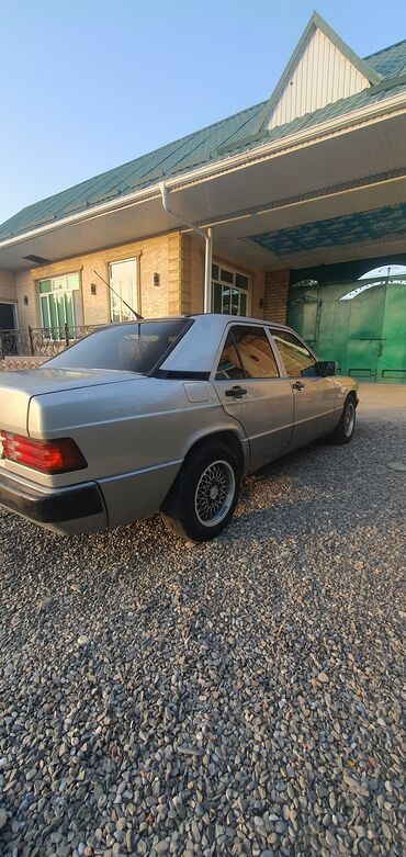 мерс 124 токмок: Mercedes-Benz 190: 2002 г., 1.8 л, Механика, Бензин, Седан