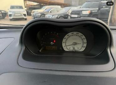 авто ярис: Toyota Ist: 2003 г., 1.3 л, Автомат, Бензин, Хэтчбэк — 9
