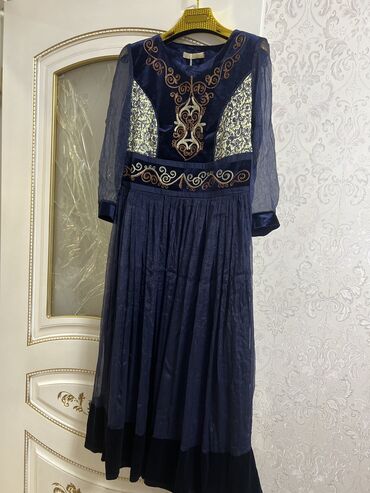 платье ангора с кружевом: Вечернее платье, Коктейльное, Длинная модель, С рукавами, M (EU 38)
