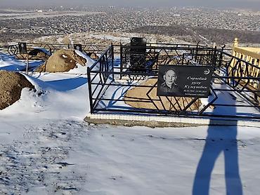 Металлические заборы: Памятники и ограды для захоронений. - Памятник в форме сердца — 12