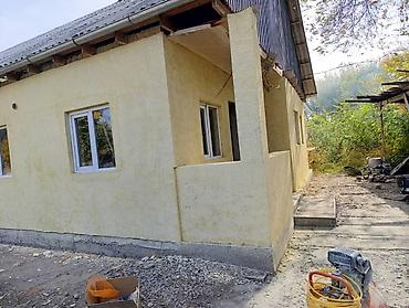 Продажа коттеджей и домов: Продается загородный дом с прилегающей территорией, предлагающий — 2