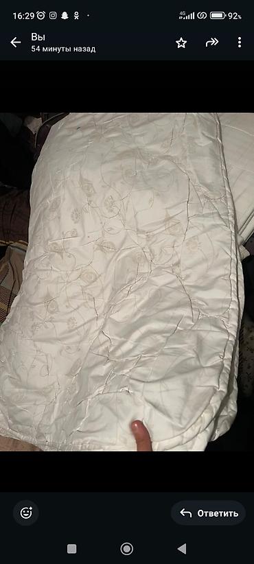 Одеяла и пледы: Одеяло, Б/у, Синтепон, Все сезоны, Двусторонний — 1