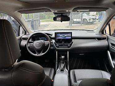 Toyota: Toyota Corolla Cross: 2025 г., 2 л, Автомат, Бензин — 5