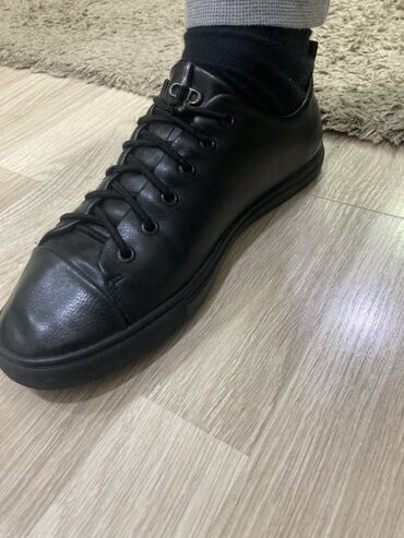 barya ayakkabı: Qara rəngli kişi gündəlik ayaqqabısı - Model: Bağlı (şnurlu) low-top lalafo.az -da barya ayakkabı: Qara rəngli kişi gündəlik ayaqqabısı - Model: Bağlı (şnurlu) low-top