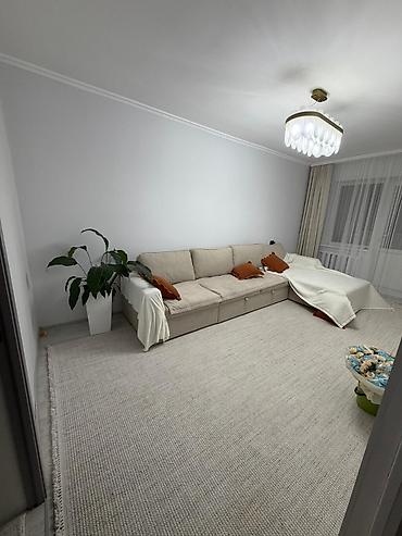 3 комнатный квартиры: 3 комнаты, 72 м², Бишкек Парк ТРЦ 105 серия, 5 этаж, Косметический ремонт — 1