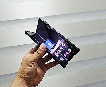 samsung galaxy fold2: Samsung Galaxy Z Fold6, Б/у, 256 ГБ, цвет - Черный, 1 SIM, 2 SIM, eSIM — 3